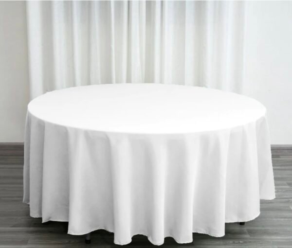 White round tablecloth on an event table.